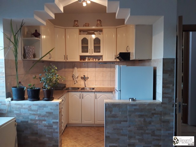 Se Izdava Apartman Vo Centarot Na Ohrid 