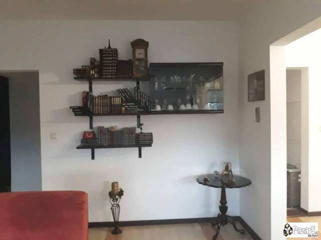 Prodavam Mebel I Kujnski Aparati