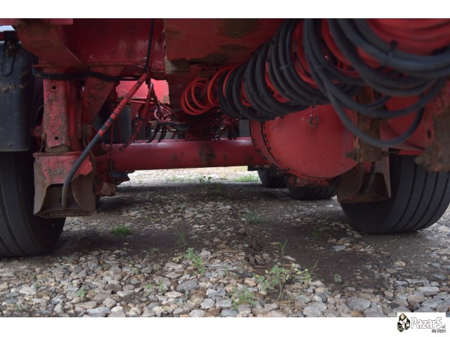 Poluprikolka Meusburger