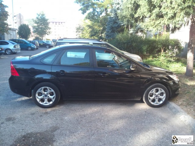 Ford Focus 1.4 I Trend