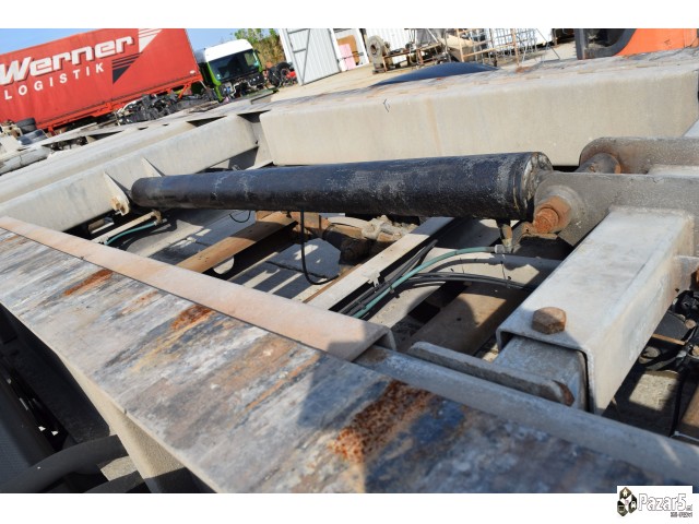 Poluprikolka Fliegl Sds 380, 2004