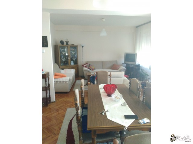 Se Prodava Stan Vo Topansko 100m2.