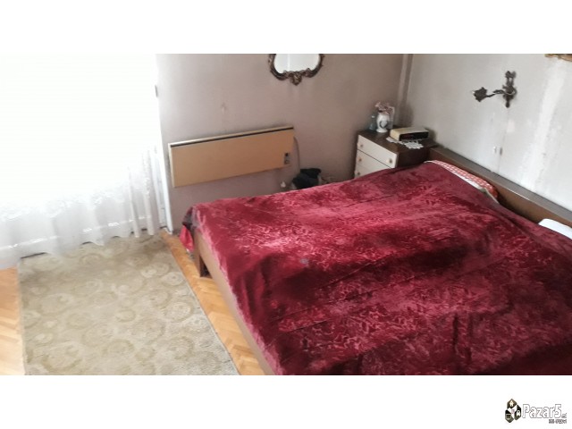 Se Prodava Stan Vo Cair / Topaansko Pole