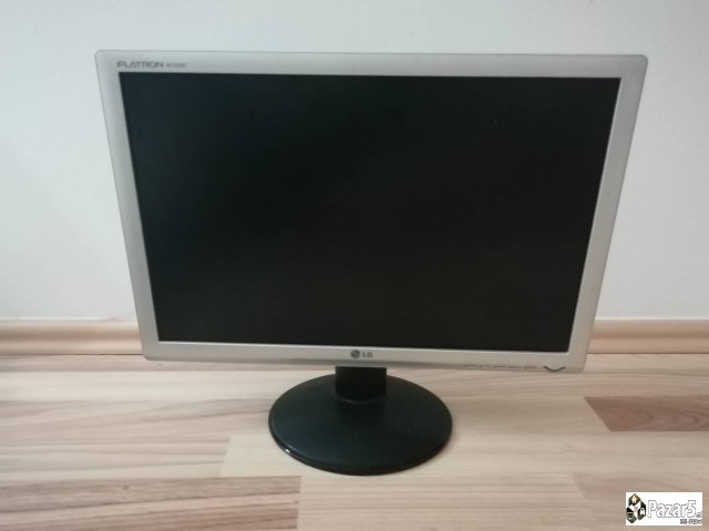 Desktop Kompjuter So 2 Monitori