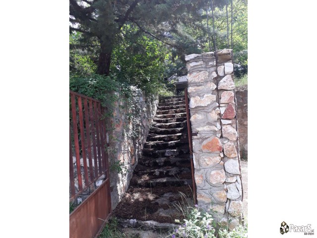 Se Prodava Vikend Kuka