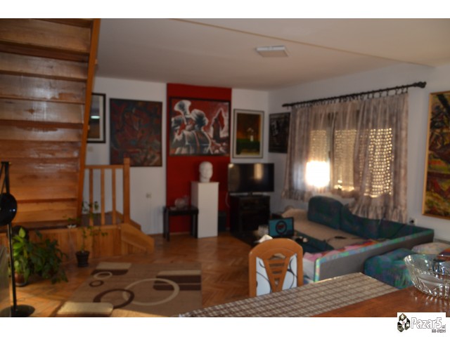 СТАН/поткровје во БИТОЛА