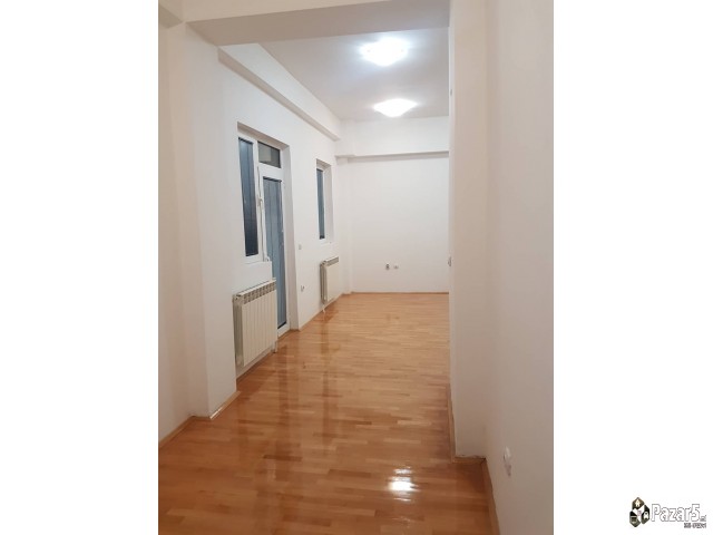 Се издава стан во Центар 30м2