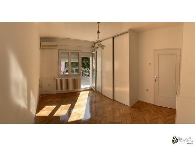 Се издава реновирана куќа во Црниче