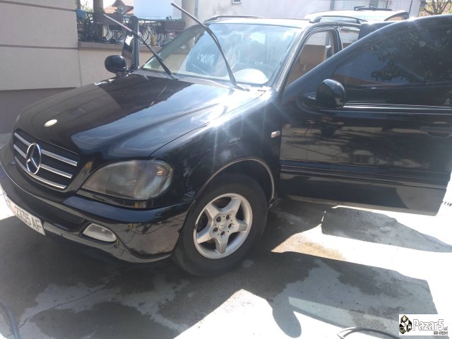 Mercedes-benz Ml 270cdi Vo Top Sostojba