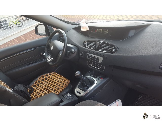 Renault Grand Scenic 2015