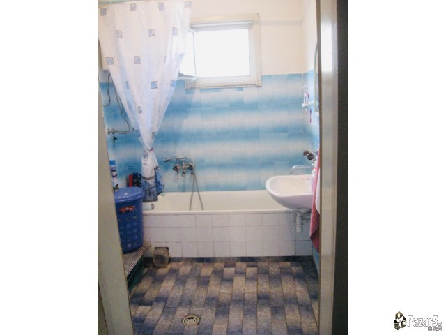 Се продава голема куќа