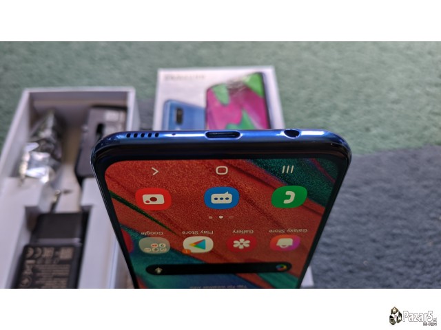 Bukvalno Kako Nov! Samsung A40 Blue 64gb/4gb Full 