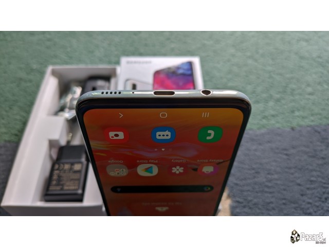 Kako Nov! Samsung A70 White 6gb Ram 128gb Full Pac