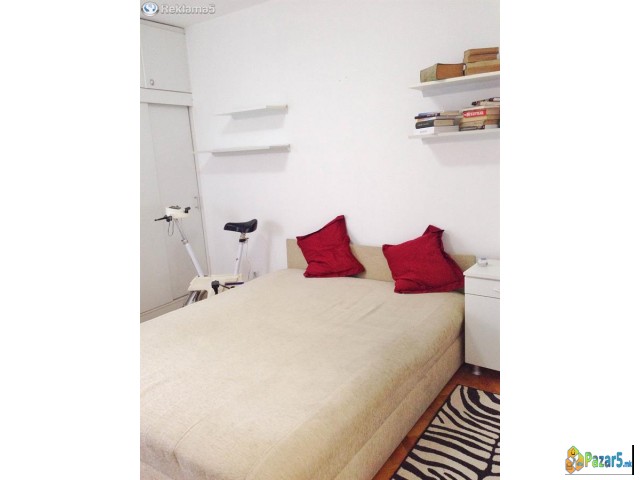 Се издава трособен стан во Аеродром