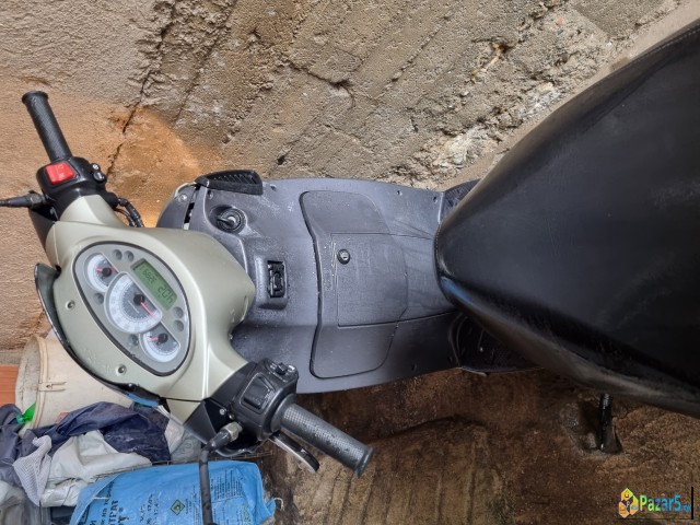 Se Prodava Aprilija 300 Cc