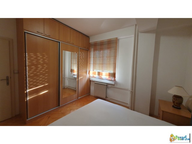 Издавам наместен 2,5 собен стан во РЦ Аеродром