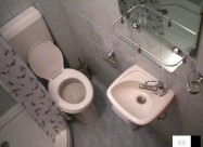 Соби со прекрасен поглед кон езеро !