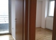 Се продава стан новоградба од 64m2 + 5m2 тераси.