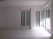 Се продава нов стан од 71m2 во близина на Влада
