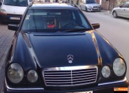 Mercedes E 300 Td-odlicen