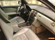 Mercedes E 300 Td-odlicen