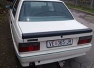 Menuvam Renault 9 