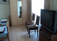 Izdavam Sobi Vo Ohrid Centar Kaj Komercijalna Bank