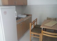 ** Apartman **