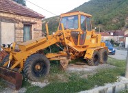 Se Prodava Grejder Ok Moze I Zamena