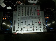 Prodavam Dj Oprema 
