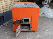 Продавам котел за парно 24КВ