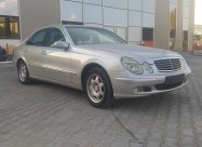 Mercedes E 220 2004 God