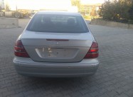 Mercedes E 220 2004 God
