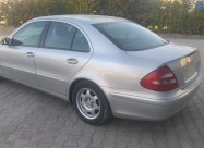 Mercedes E 220 2004 God