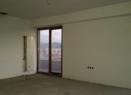 Се продава нов стан од 152m2 нас.Центар