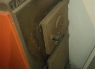 Prodavam Guseni Radijatori, Golem Kotel Na Drva I 