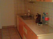 Povolno Izdavam Prazen Stan, K. Voda