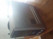 Продавам делови за компјутер (или цел)