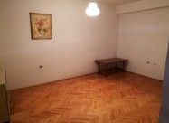 Се продава стан 