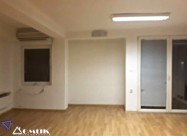 Domik Izdava Deloven Prostor Kaj Univerzalna Sala