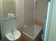 Se Izdava Prazen Dvosoben Stan Kaj Rampa