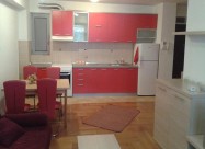 Se Iznajmuva Dvosoben Stan Vo Centar