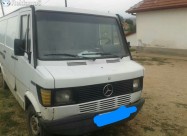 Mercedes 208