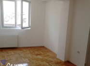 Domik Prodava 3 Soben Nov Stan Kaj Gimnazija Nova