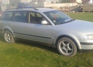 Se Prodava Pasat  1.9 Inf 075-644-324