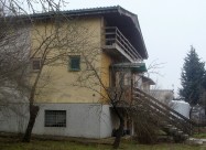Се продава земјиште и куќа во атарот на с.Ајватовц