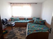 Se Izdava Trosoben Stan Vo Aerodrom