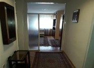 Se Izdava Trosoben Stan Vo Centar