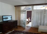 Se Izdava Trosoben Stan Vo Centar