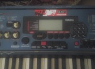 Sintisajzer Yamaha Djx 1 I Micr Dalin Seenhroizer 
